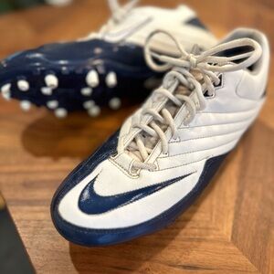 Nike Men's White and Blue Soccer/Football Cleats